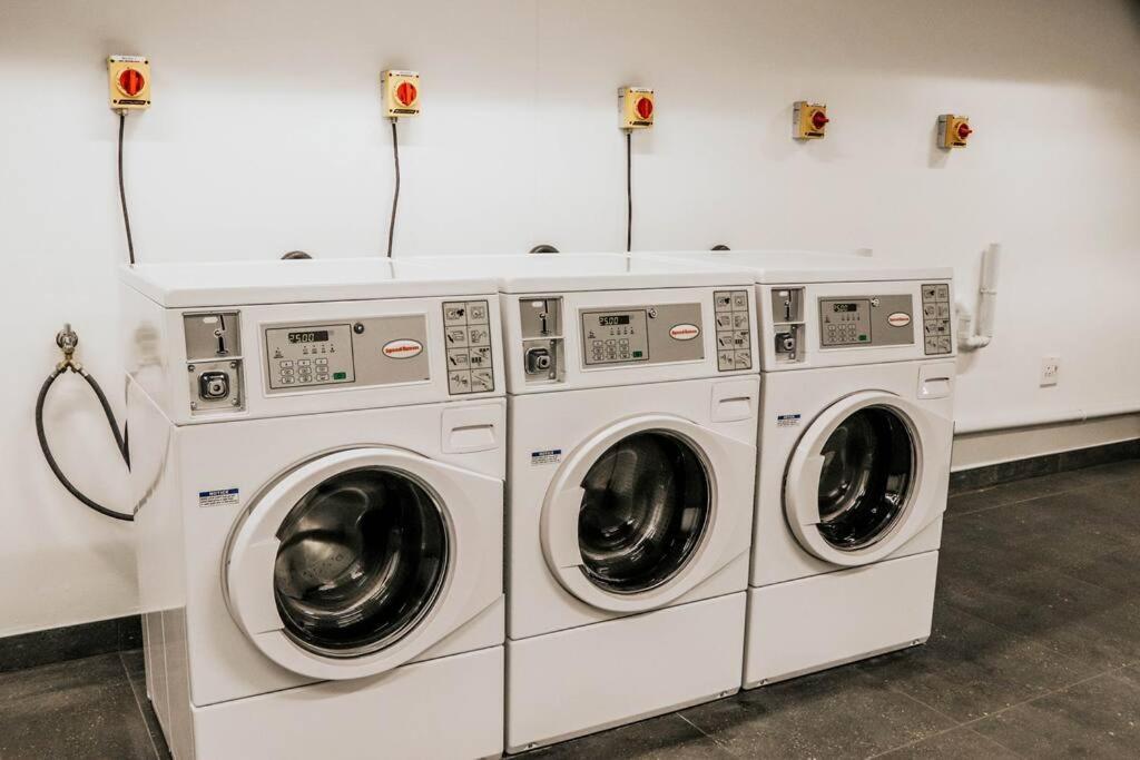 Wex831 - On 8th Floor With Pool, Parking & Gym Apartment *