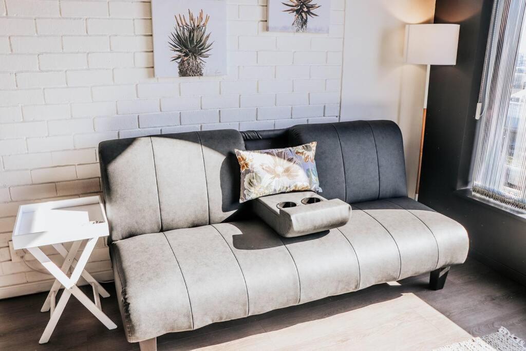Apartment Wex831 - On 8th Floor With Pool, Parking & Gym